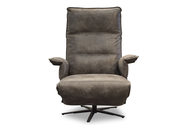 Nr. 4 / Relaxsessel / in Stoff oder Leder / ab 2699 €